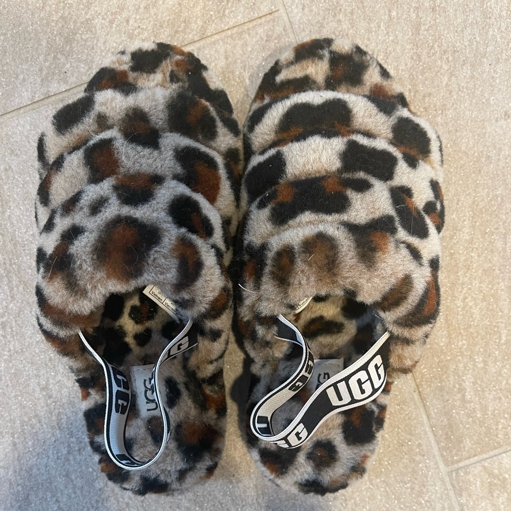 Like New, Comfy Ugg Fluff Yeah Slide Leopard Prin… - image 1